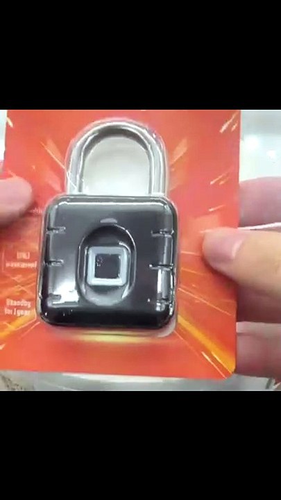 B: 🔥 Lost Your Keys? This Tuya Bluetooth Padlock Doesn't Need Them!