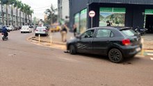 Caminhão betoneira e Gol se envolvem em acidente de trânsito na Avenida Piquiri