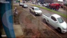 Veja como ocorreu acidente entre caminhão betoneira e Gol em Cascavel