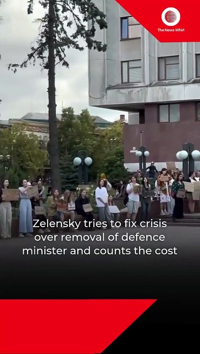 Zelensky tries to fix crisis over removal of defence minister