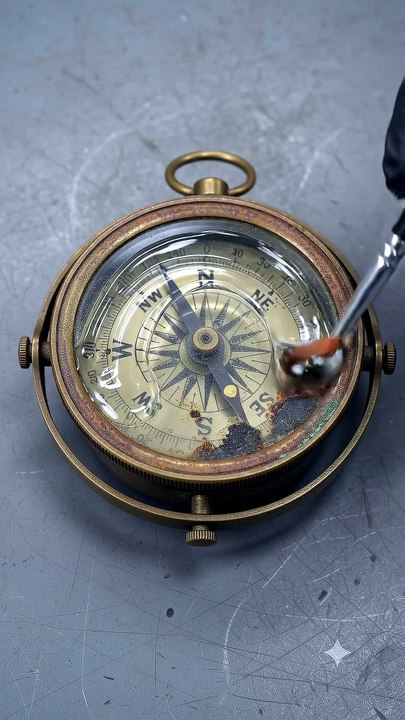 Compass_restoration_on_workbench #restoration