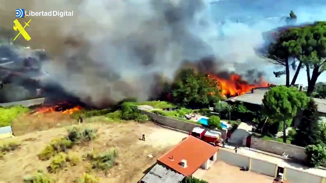 Despliegue masivo de la Guardia Civil ante el avance del fuego en Ávila y Madrid