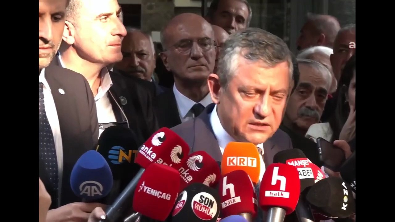 Özgür Özel’den Mansur Yavaş açıklaması! Kendi yolunu çizenlerin gövde gösterisi başladı!