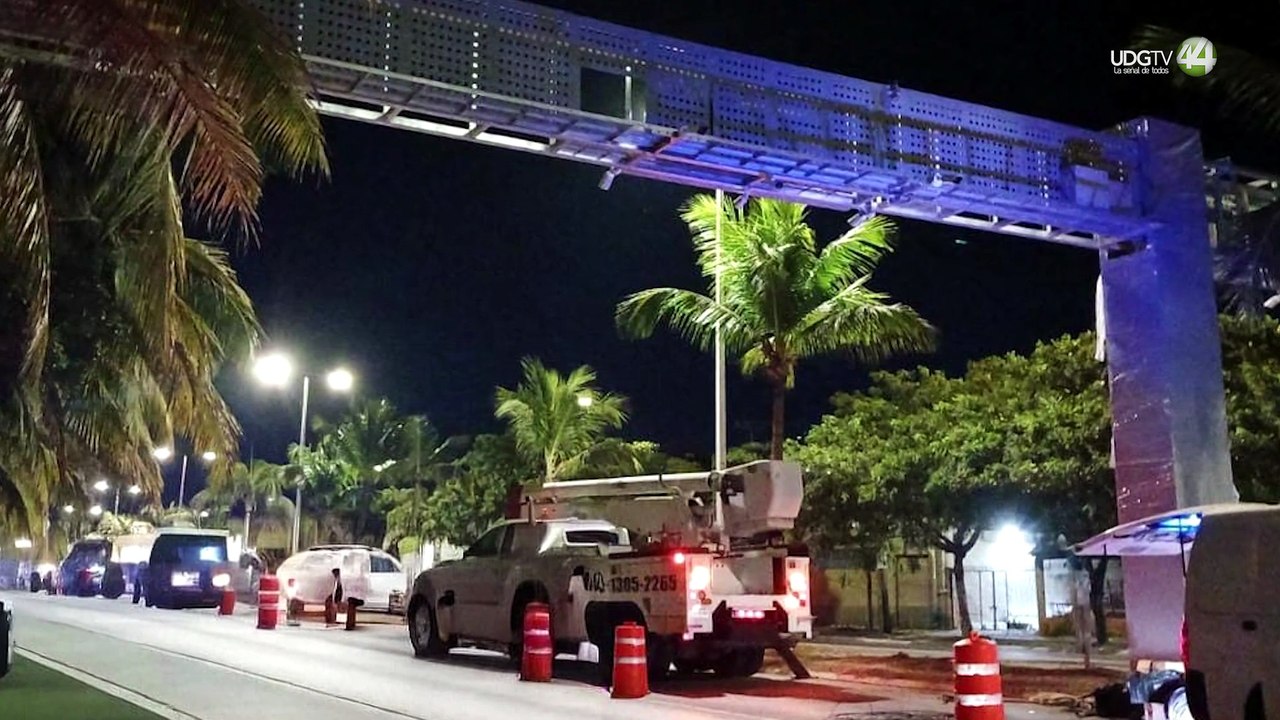 Aparece “contaminación visual” en Vallarta; instalan primer anuncio luminoso sobre la carretera 200