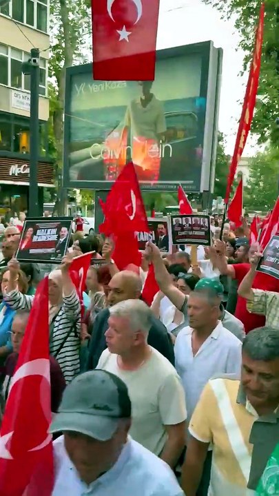 İzmit'te binlerce kişi tutuklanan Fatma Kaplan Hürriyet için yürüdü!