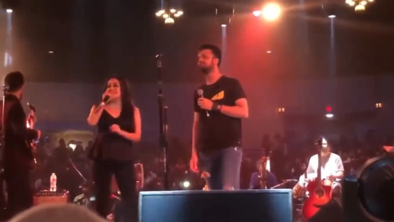ATIF ASLAM & NEHA KAKKAR _ DIL DIYAN GALLAN_ UNPLUGGED_ LIVE