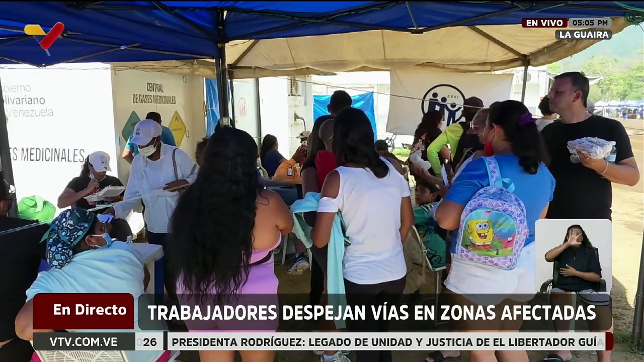 La Guaira | Autoridades y voluntarios continúan con la remoción de escombros en Caraballeda