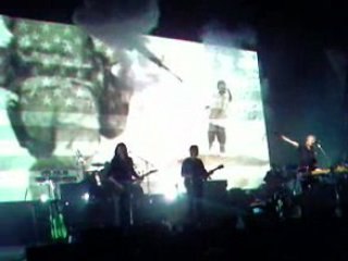 Roger Waters Bring the boys back home Paris 2007
