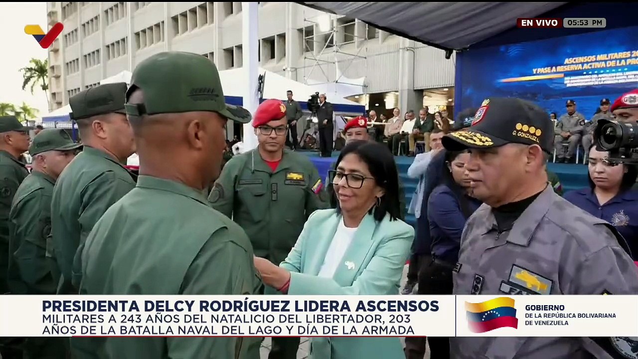 Recibimiento de insignias para el grado de General de División y Vicealmirante de la FANB