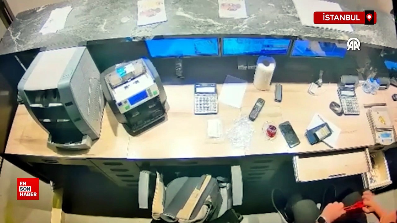 Çalıştığı döviz bürosundan elektrik kesintisi sırasında 300 tam altın çalan şüpheli yakalandı