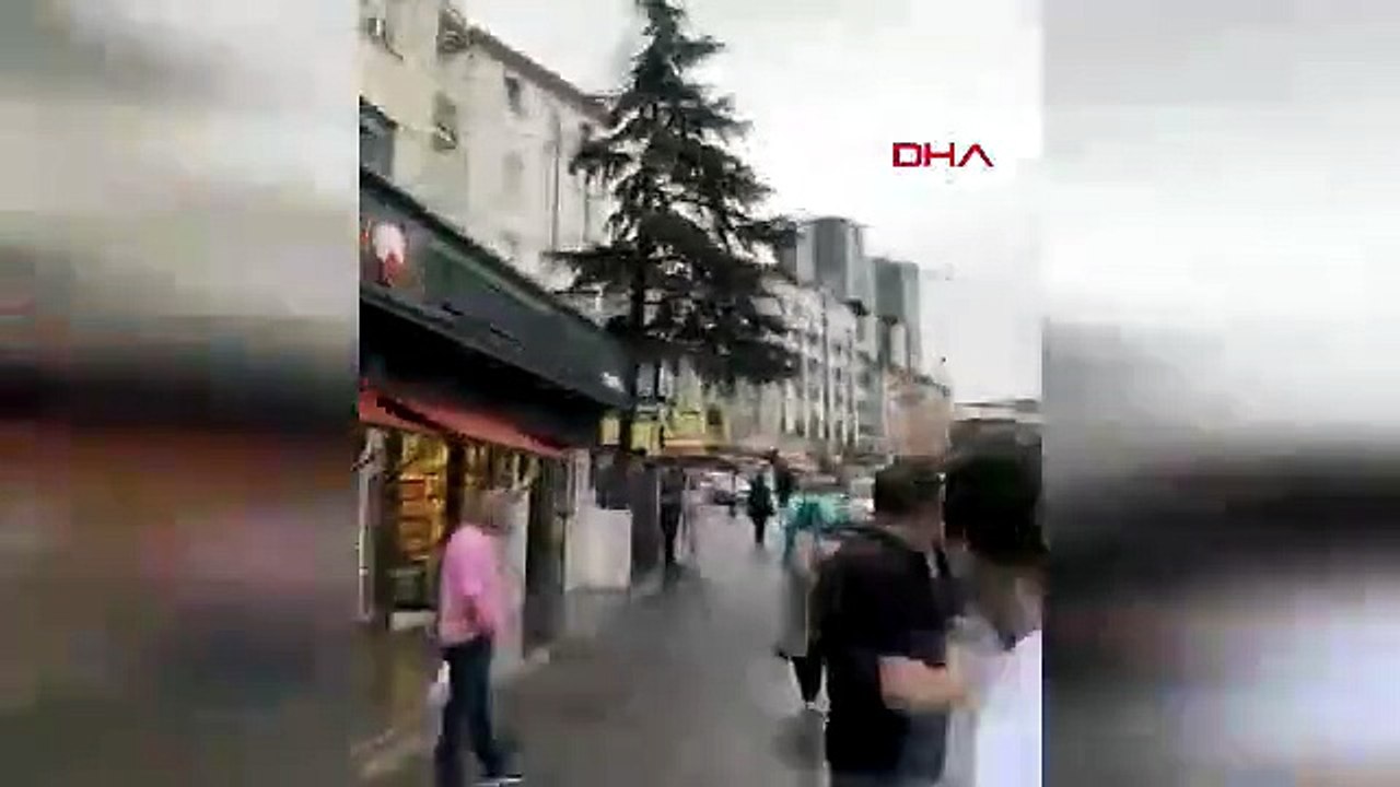 Ankara'yı sağanak ve sel vurdu: Bir araç çöken yola saplandı, şehir sular altında!