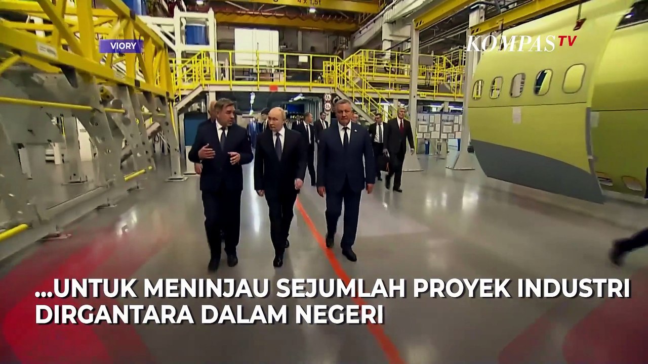 Potret Presiden Putin Kunjungi Pabrik Irkutsk, Tinjau Pesawat Latih Tempur