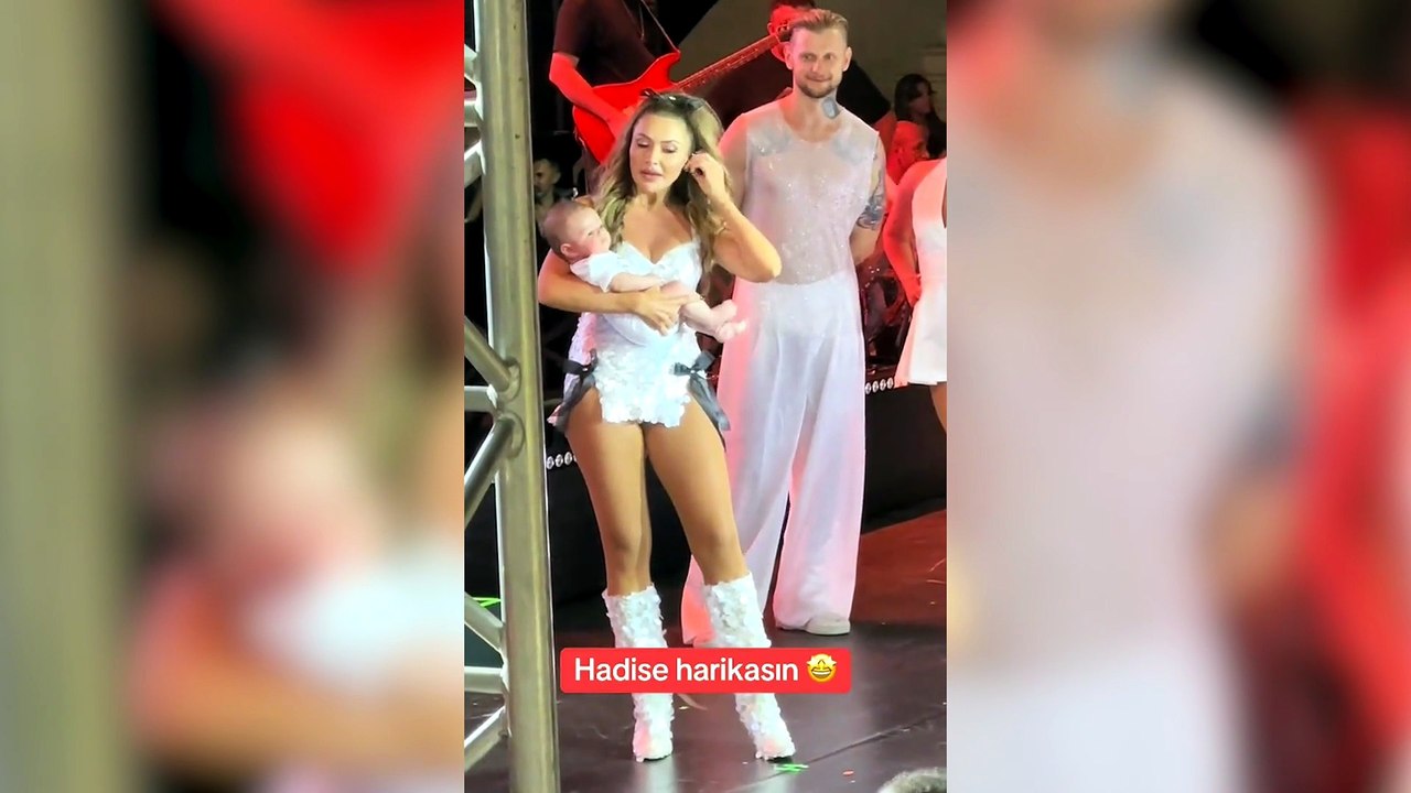 Hadise’den minik hayranına büyük jest! Sahneden ‘beşibiryerde’ sözü verdi