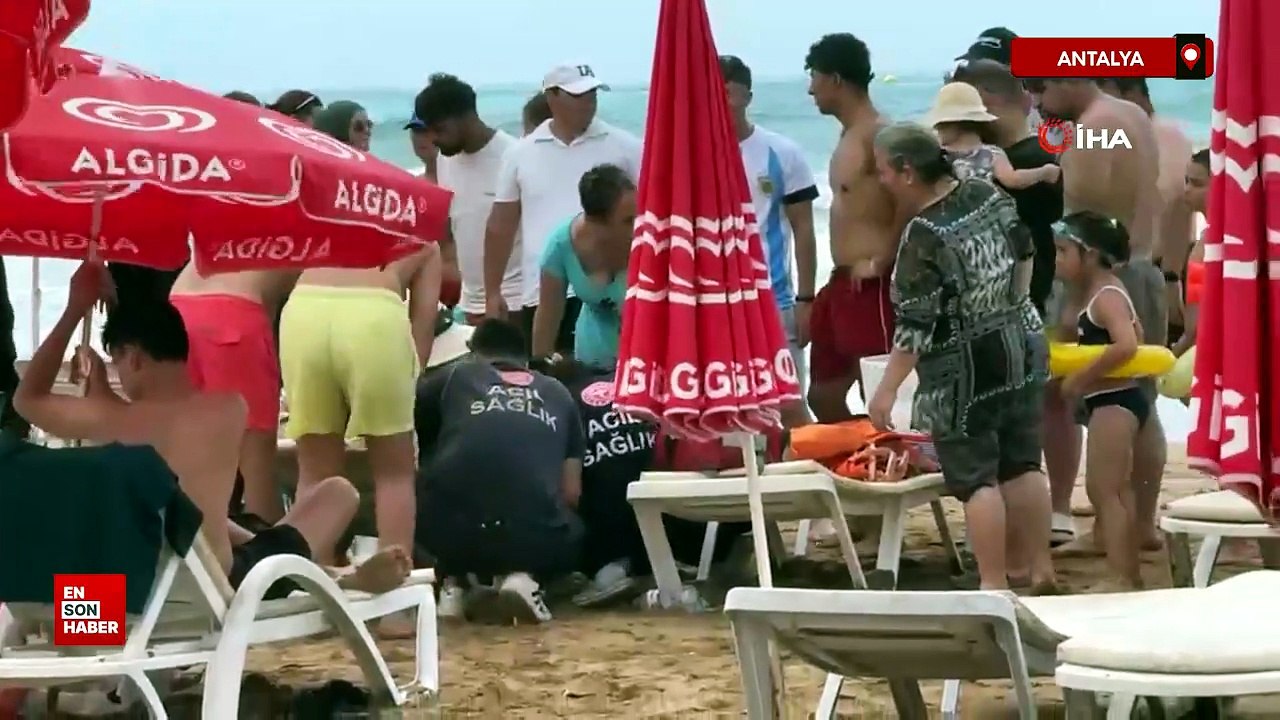Alanya'da boğulma tehlikesi geçiren tatilciyi cankurtaranlar kurtardı