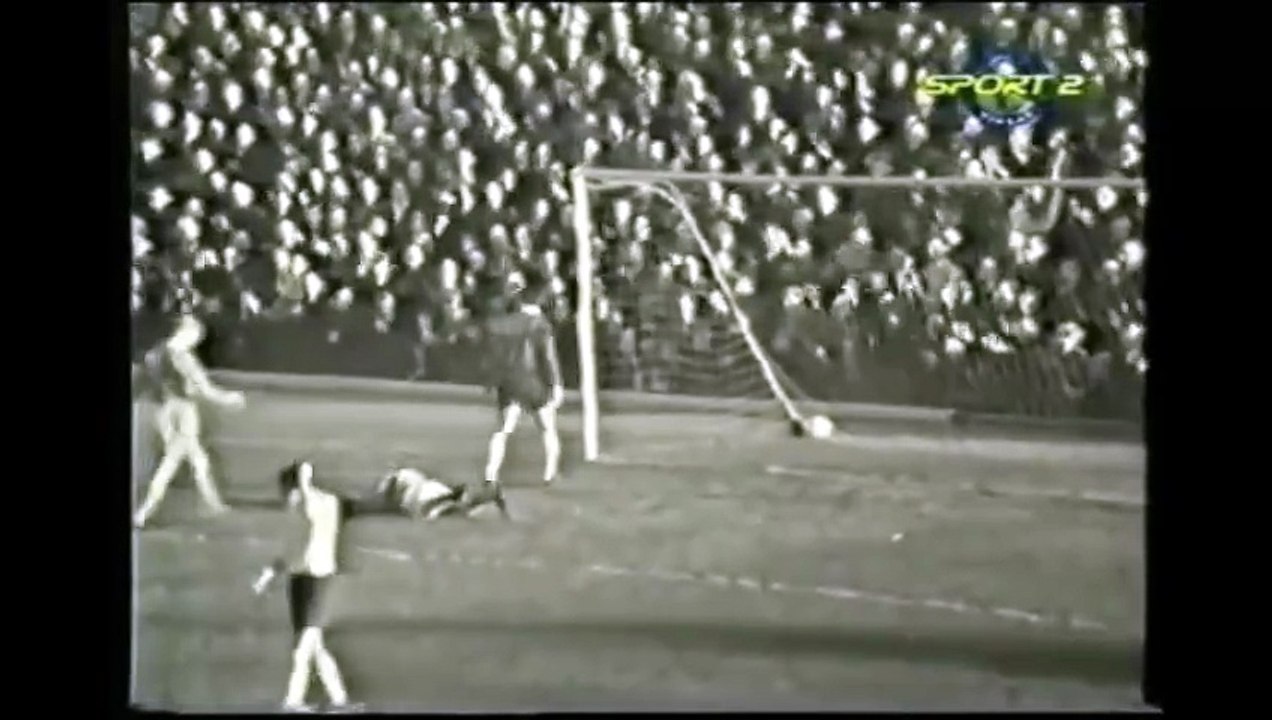 Arsenal v Sheffield Utd 06-11-1965