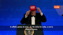 Trump: Mi candido alle elezioni per il 2028. E tira fuori il cappello 'Trump 2028'