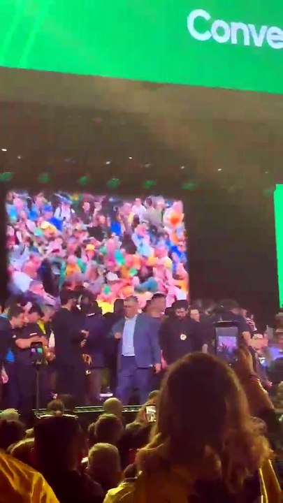 CONVENÇÃO DO PL: Eduardo Bolsonaro expõe drama familiar e faz apelo desesperado apoiadores