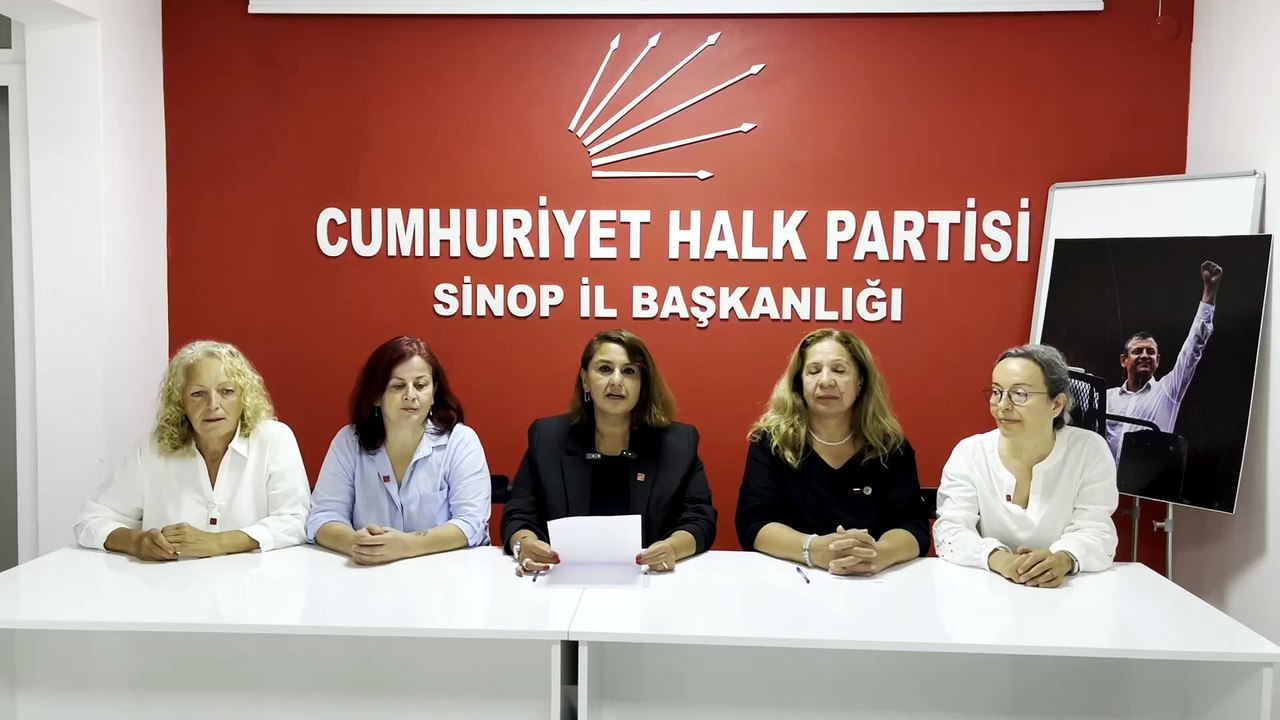 CHP Sinop Kadın Kolları'nda toplu istifa!