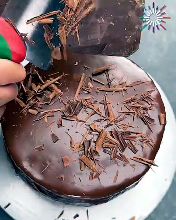 The chocolate dream cake is here🍫