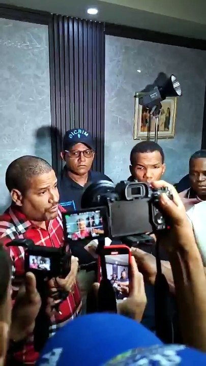 Se entrega hombre acusado de envenenar a su pareja adolescente
