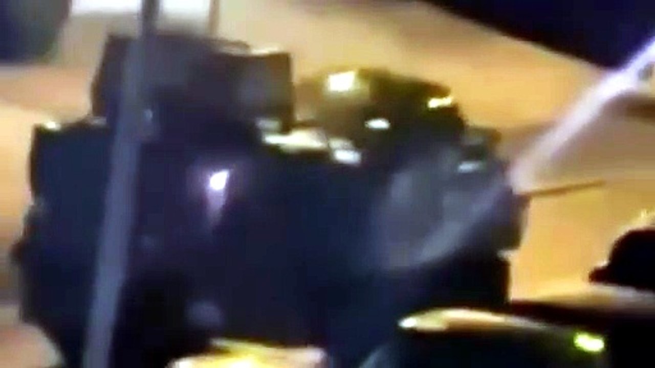 Alkollü askerler zırhlı araçla dehşet saçtı