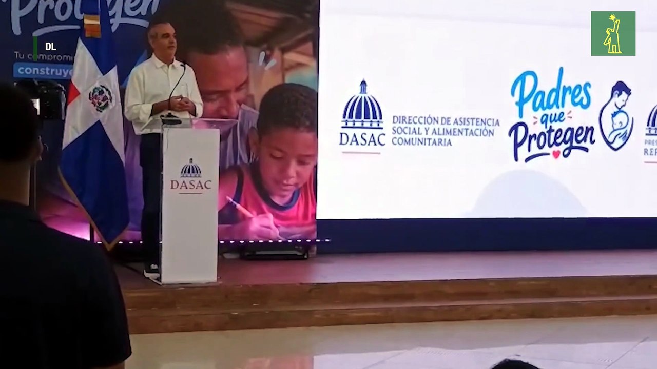 Abinader exhorta a los padres a proteger a sus familias y acompañar a sus hijos