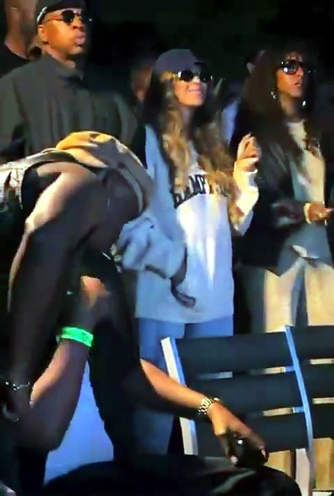 JAY-Z, Beyoncé et Kelly Rowland profitent d'une soirée dans les Hamptons, assistant au spectacle de Lauryn Hill