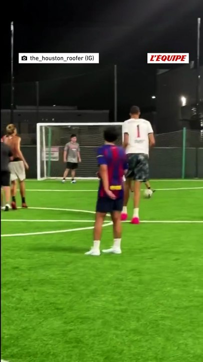 Wembanyama aperçu en train de faire un match de foot à Houston - Basket
