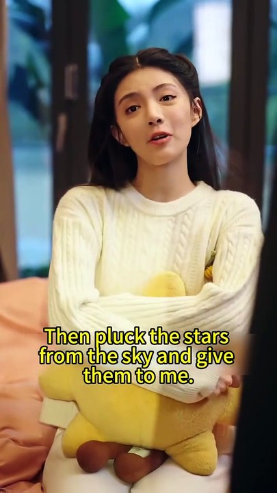 💞Girl bursts through the door, the cold doctor falls in love at first sight! #cdrama #kdrama