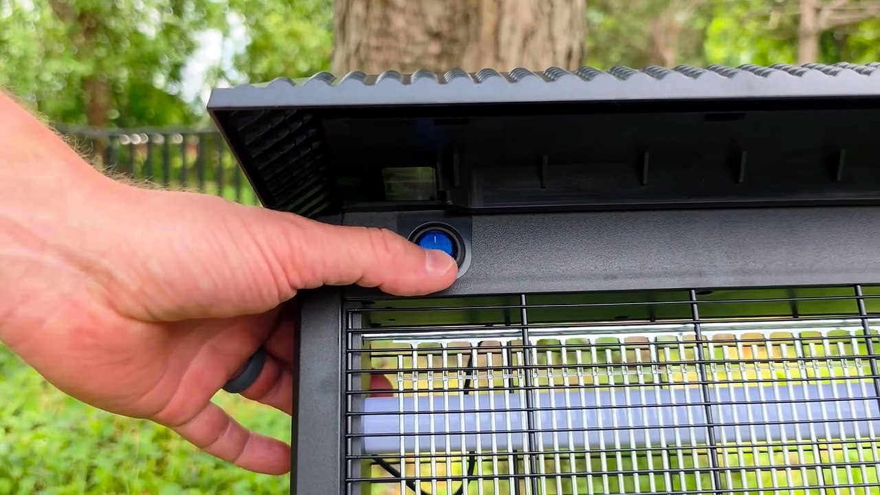 NovaVolt Review (2026) - Pros & Cons Of NovaVolt Solar Insect Zapper