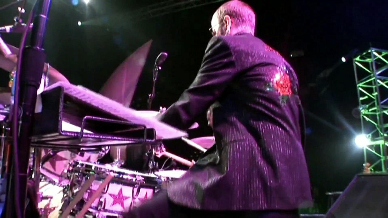 Don't Mean Nothing (Richard Marx song) - Ringo Starr & His All Starr Band (live)
