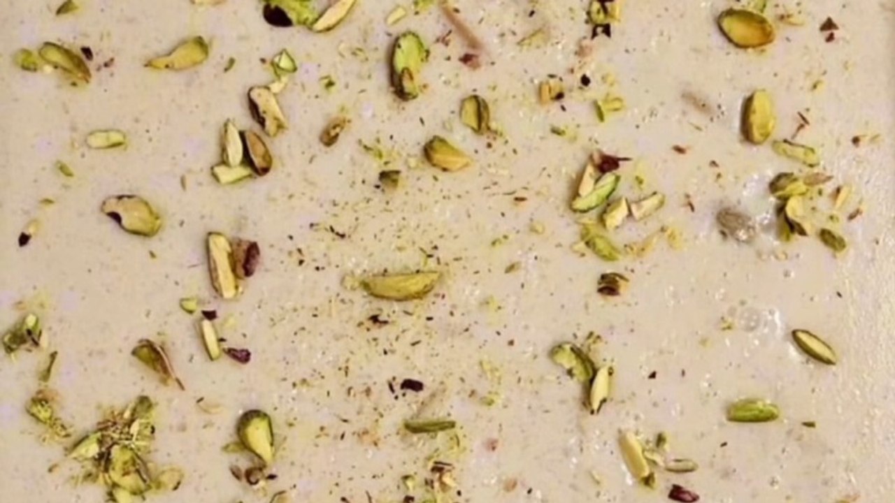 🥣 Peshawari Rabri Kheer 🤤 _ Peshawari kheer recipe _ Peshawari  kheer banane ka tarika⬇️