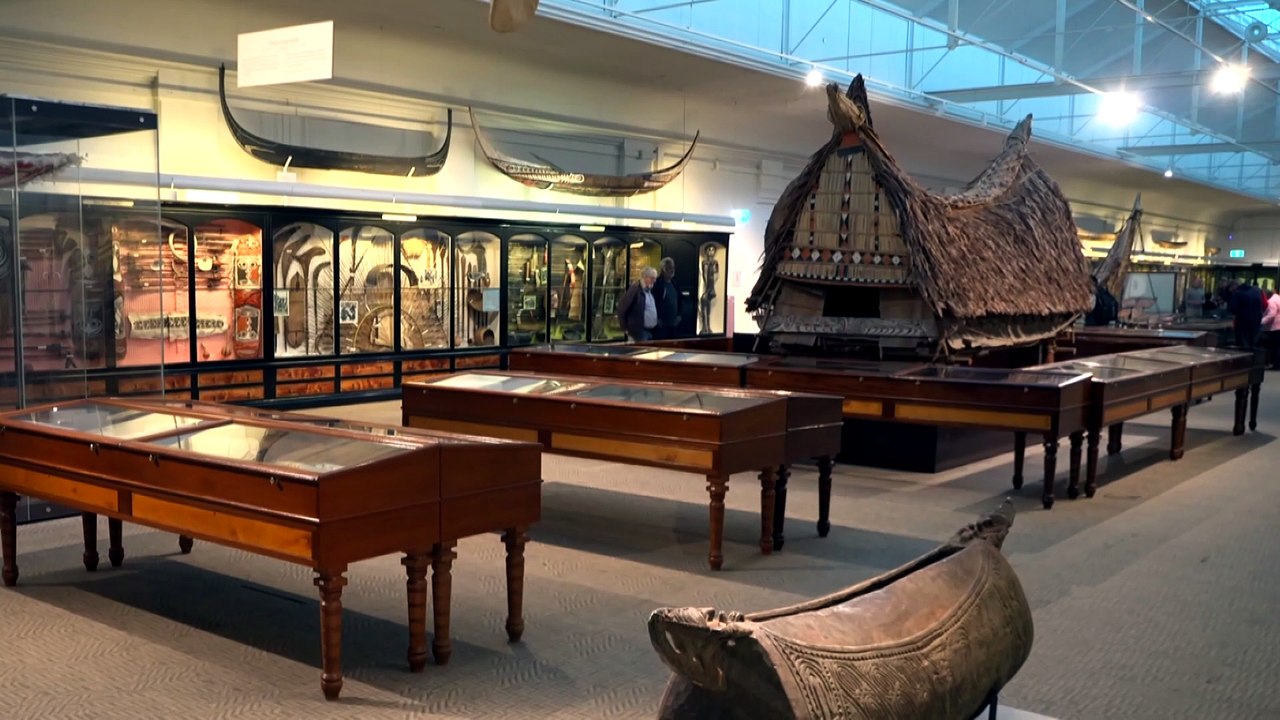Adelaide’s Pacific Island community bid farewell to artefacts going into hibernation for restoration