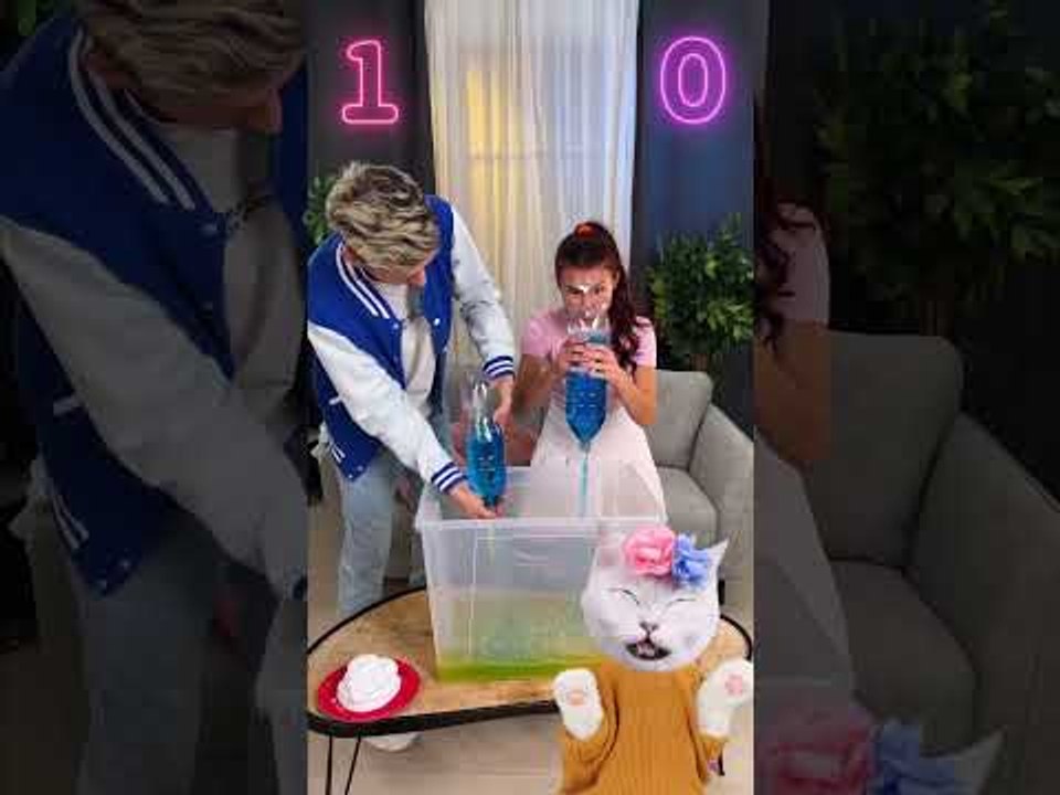 WHO'S THE FASTES 😹 Fun Game To Try With Friends 🌟 #challenge