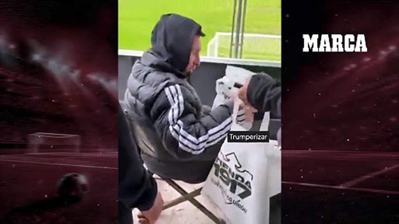 Messi vuelve a aparecer en público y lo hace disfrutando del fútbol argentino más humilde