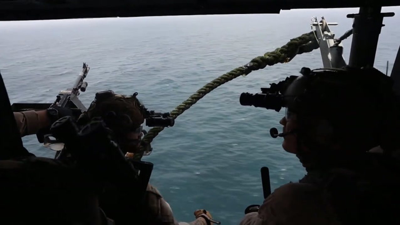 Dramatic footage shows U.S. forces boarding commercial tanker amid Iran blockade
