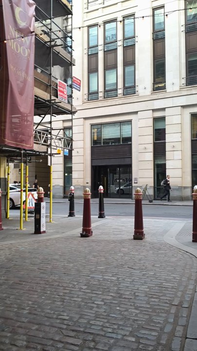London - A Walk Though The City [Leadenhall Market] (May 2026)