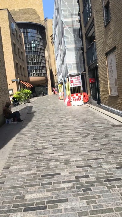 London - A Walk Though The City [Pickford's Wharf Walkabout Part 1] (May 2026)