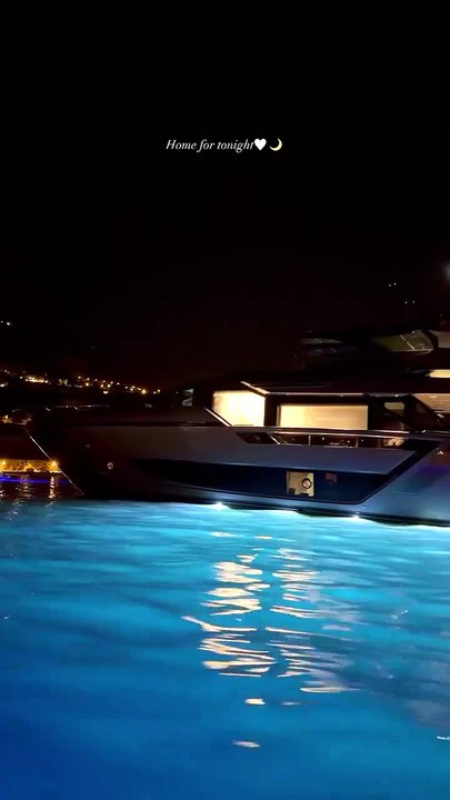 Le yacht de la famille Deschamps pour la nuit ©Instagram - Mathilde Capp