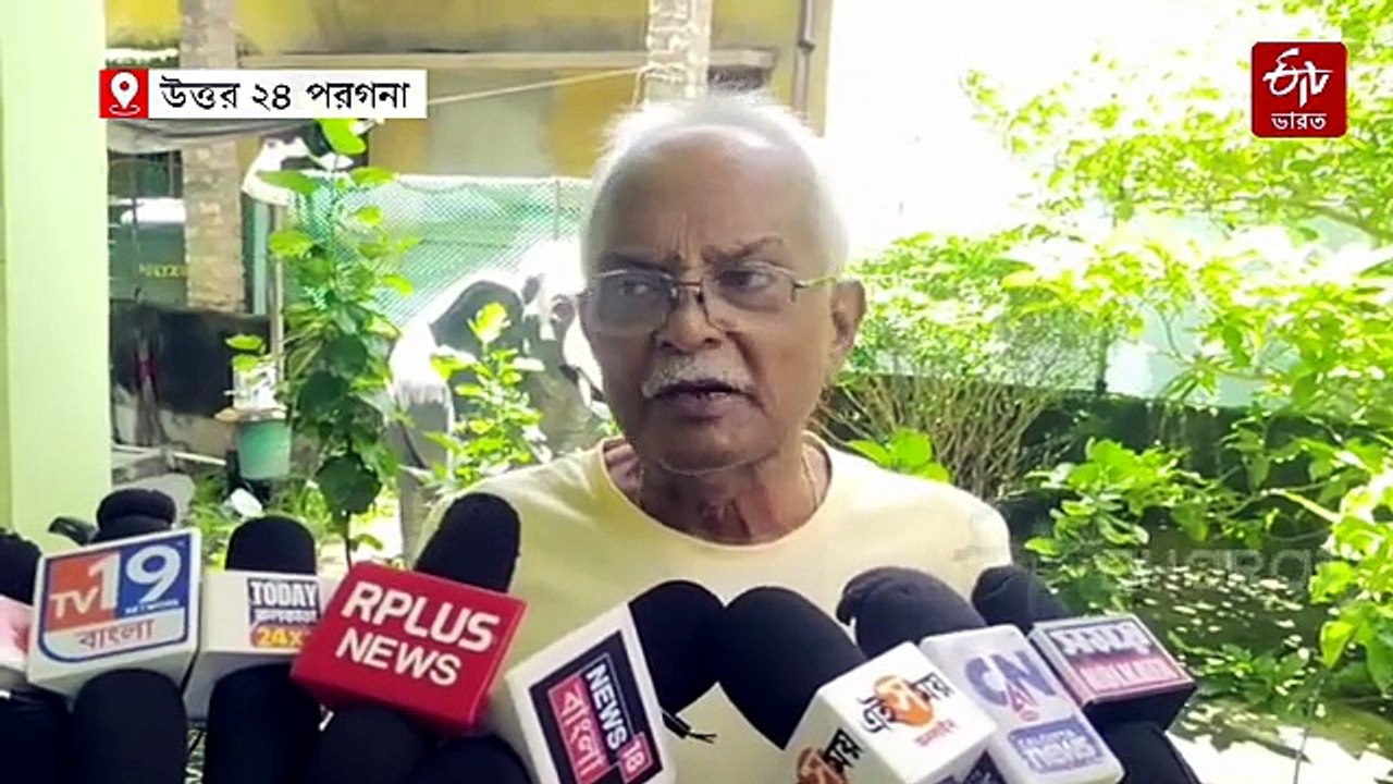 দুর্নীতির অভিযোগে বারাসতের প্রাক্তন পুরপ্রধানের বাড়িতে হামলা, চলল ইটবৃষ্টি