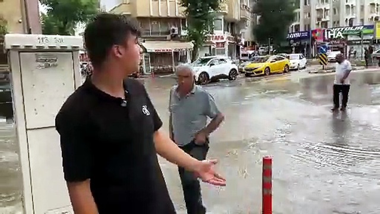 Çorum’da sağanak sonrası sokaklar göle döndü