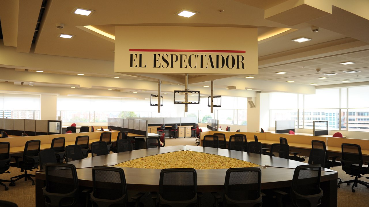 Editorial en video: “El presidente electo no debe posesionarse en zona militar”