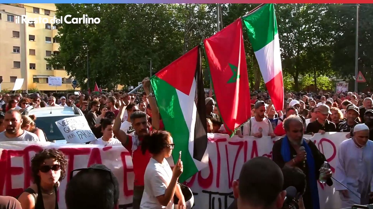 Bologna, corteo al Pilastro "Siamo tutte e tutti Fakir"