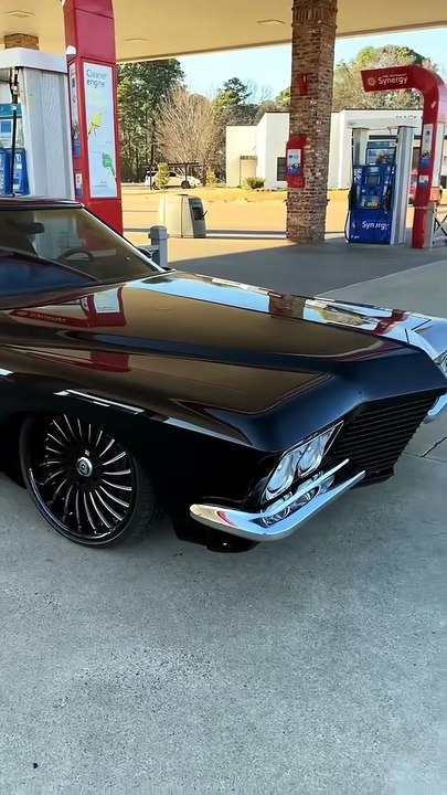 1972 Buick Riviera Boattail