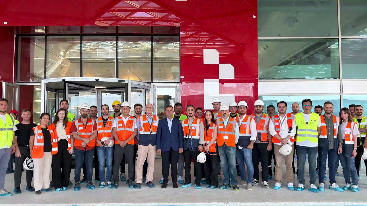 Bakan Kacır’dan ‘Terminal İstanbul’ müjdesi: Dünyanın en büyük girişimcilik merkezinin ilk etabı başlıyor