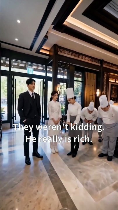 【ENG DUB】Royal chef time travels 100 years into the future to save a failing restaurant! 🍳💥