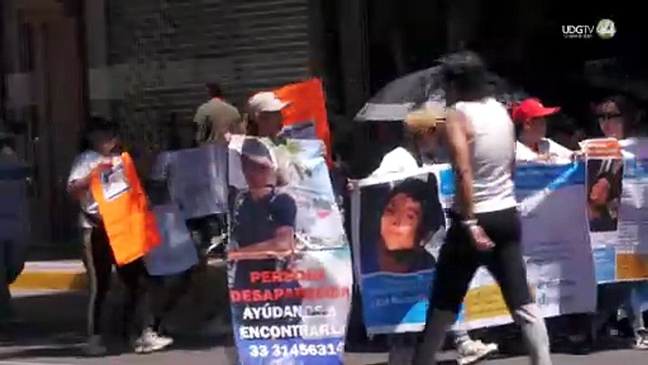 Exigen localizar a los 5 adolescentes desaparecidos