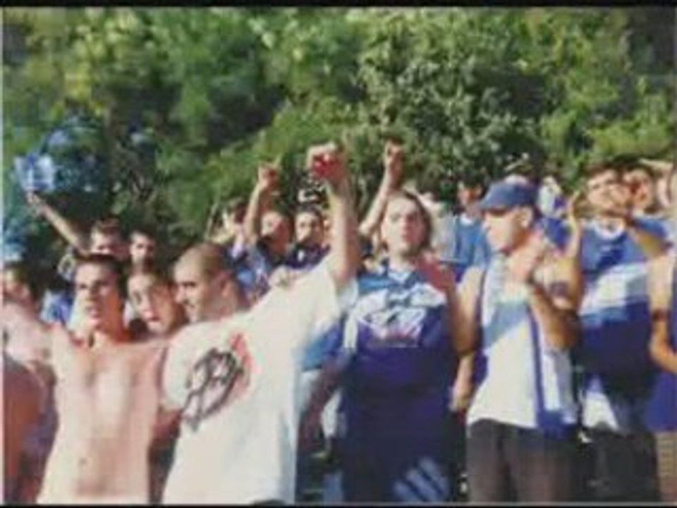Chernomorets Burgas's fans-Burgas is blue