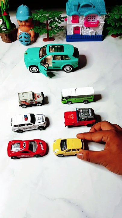​6 Mini Vehicles Face-Off & Honking Challenge for Kids! 🚌🚨