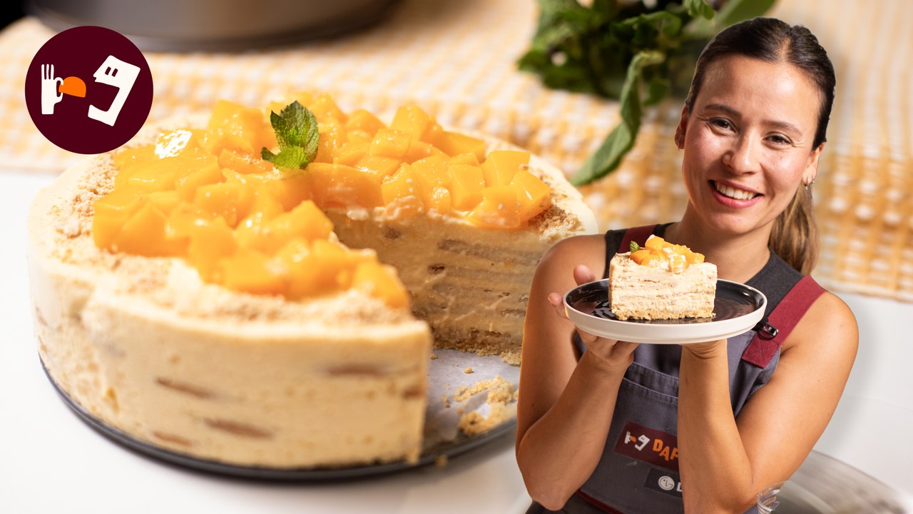 Carlota de melocotón, la tarta fría perfecta sin horno